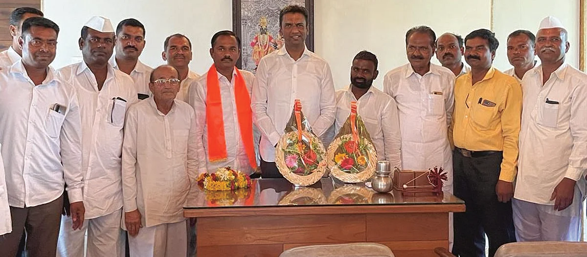 पंचायत समिती सदस्य अजित मुरकुटे यांचा शिवसेनेत प्रवेश