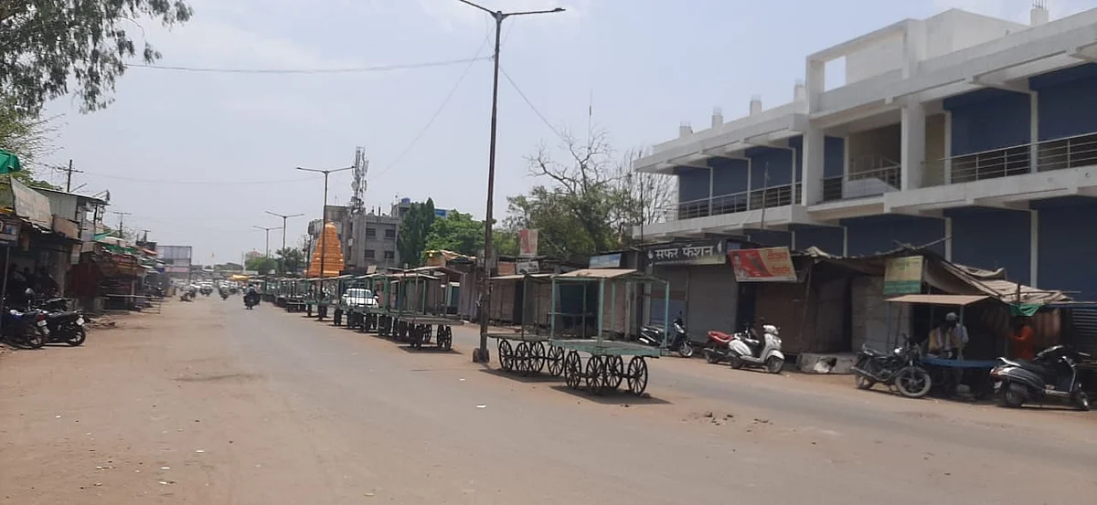 नेवासा शहरात कडकडीत बंद