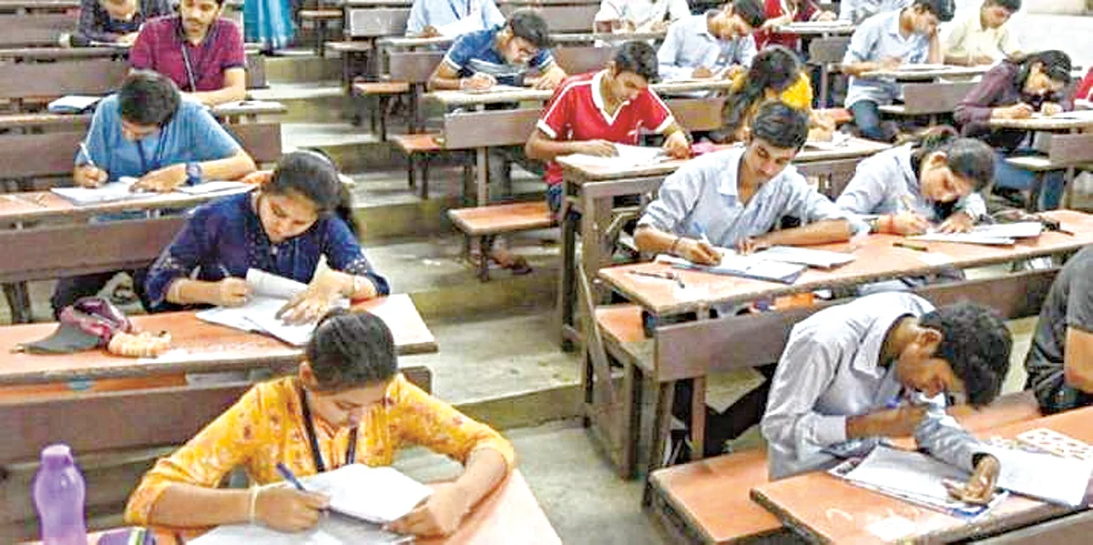 अनुभवी प्रशासकीय अधिकार्यांचा समयोचित सल्ला!