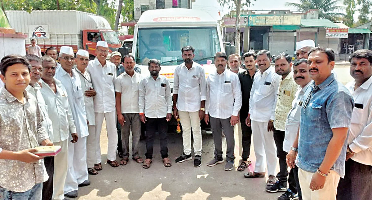 आरोग्य केंद्राला नवीन रुग्णवाहिका