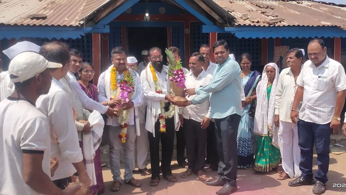 सारस्ते सोसायटी चेअरमनपदाची निवड बिनविरोध