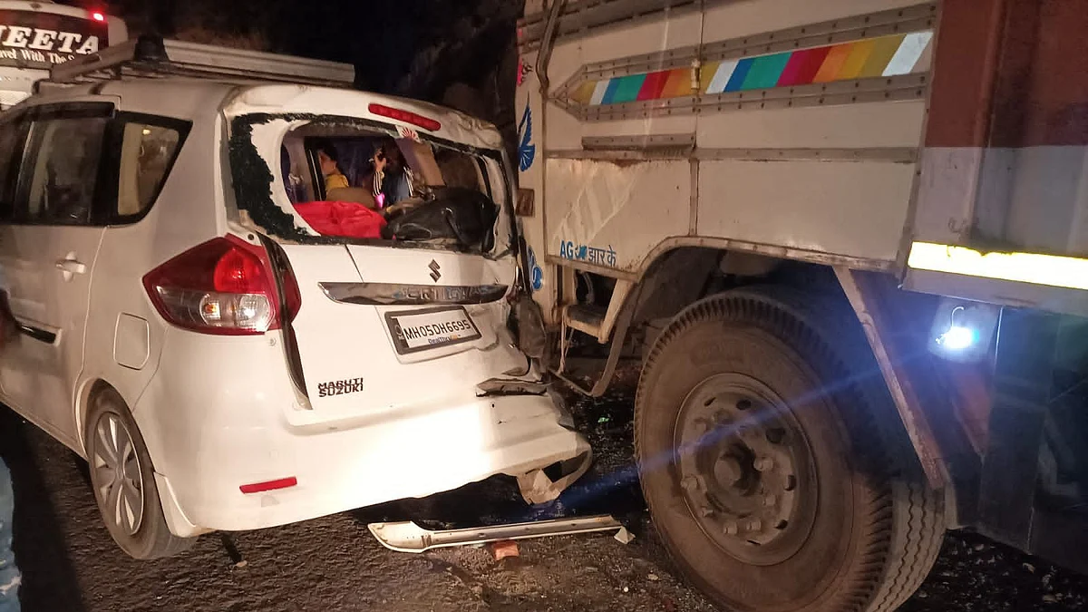 कसारा घाटात अपघात; 6 जण गंभीर जखमी
