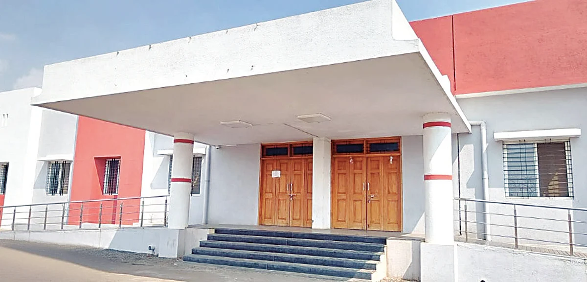 पिंपळगाव उपजिल्हा रुग्णालय लवकरच रुग्णसेवेत: आ.बनकर