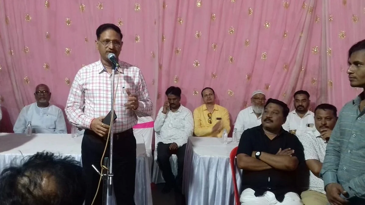 धर्म न बघता माणुसकी जपा-पीआय हेंमत पाटील