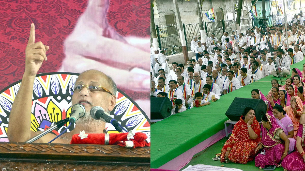 मंदिरातून बाहेर पडताना नेहमी प्रसन्नता ठेवा- आचार्य पुलकसागर महाराज