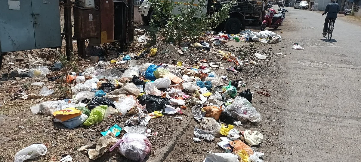 कचरा संकलनाचा बोजवारा