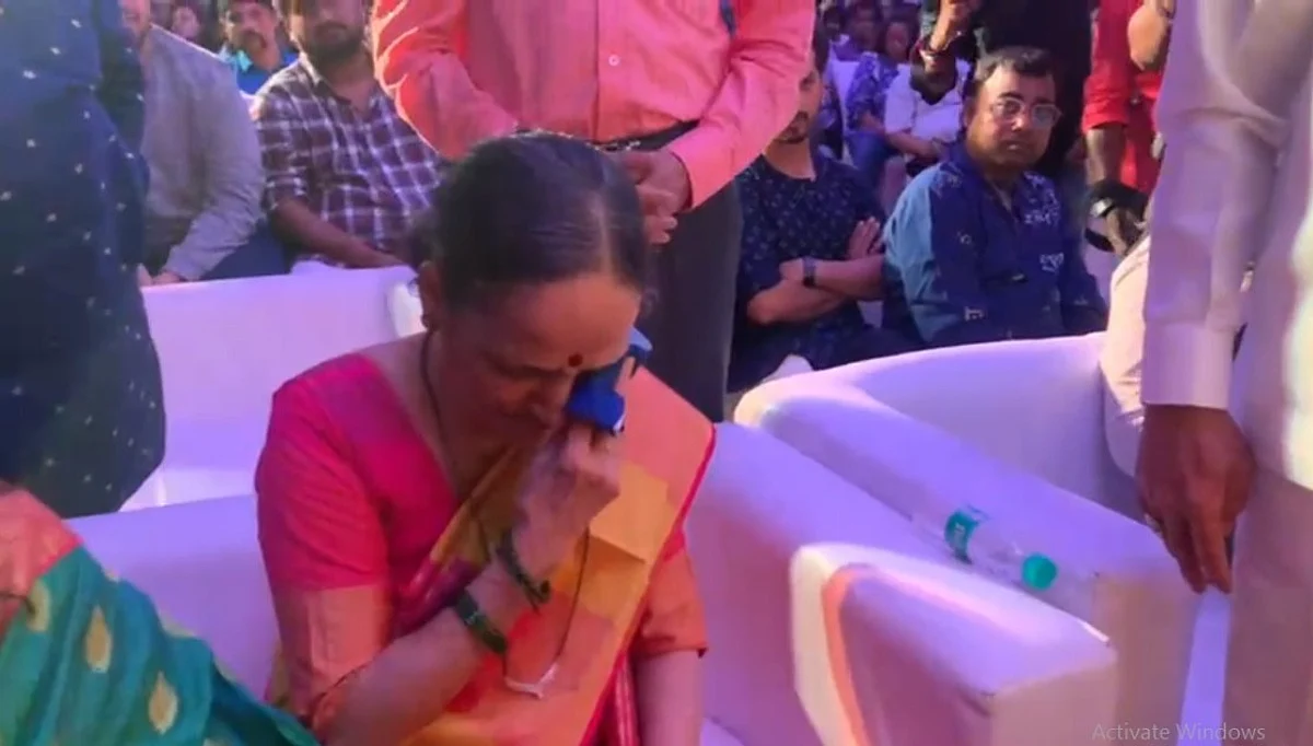 आनंद दिघेंचा हुबेहूब चेहरा बघताच बहिण अरुणाताईंना कोसळले रडू
