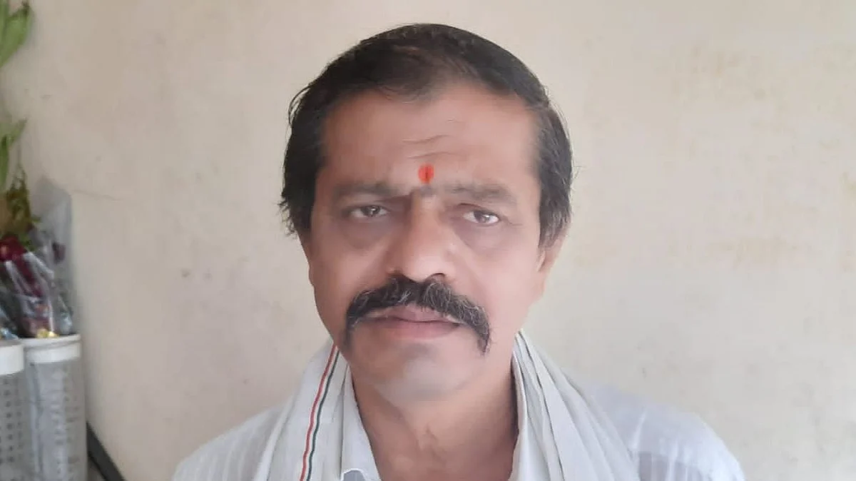 ऊसतोड होत नसल्याने शेतकरी संकटात ; तहसीलदारांना निवेदन