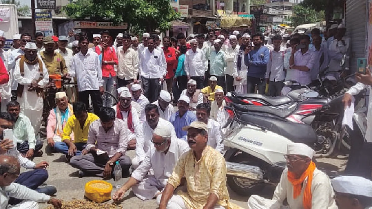 8 दिवसांत विकास महामंडळाच्या कार्यालयाला टाळे ठोकणार