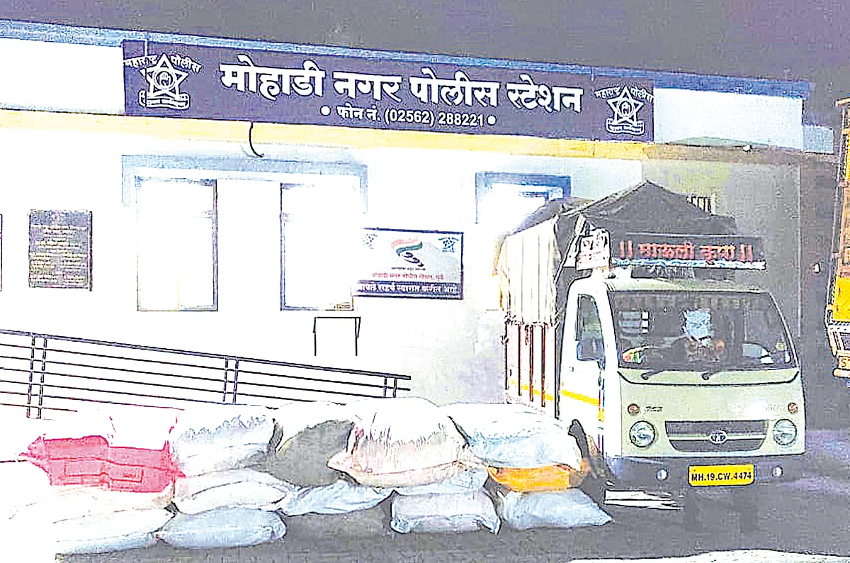 पिकअपमधून 7 लाखांचा गुटखा जप्त