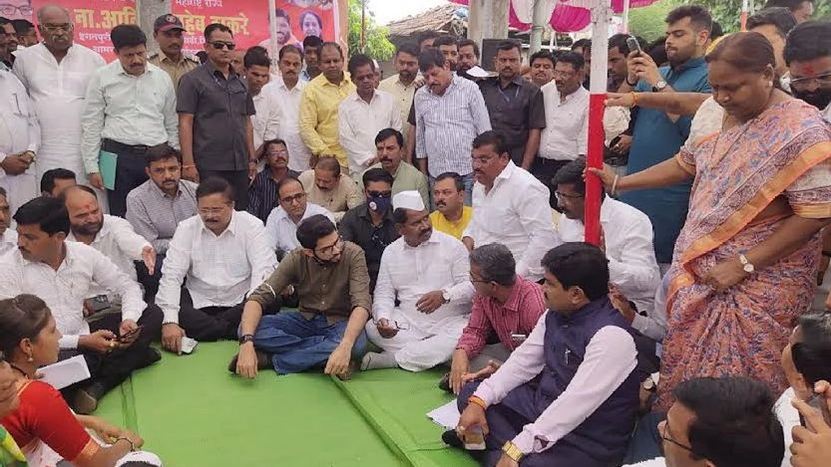पर्यटनमंत्री आदित्य ठाकरे यांचा शिदवाडीतील ग्रामस्थांशी संवाद