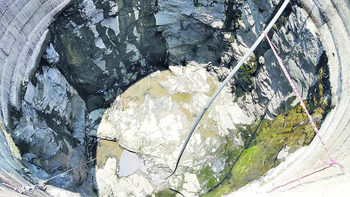 कळवण वार्तापत्र: विहिरींनी गाठला तळ; अन कांद्याला बसली झळ