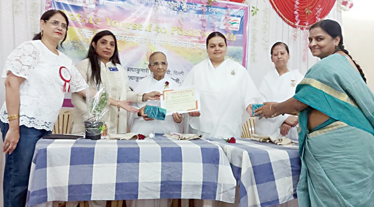 सकारात्मक मार्गासाठी ध्यानधारणा गरजेची