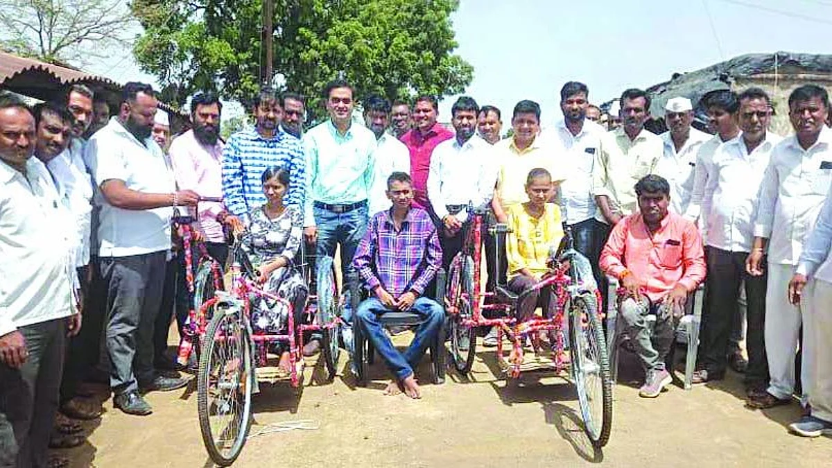 करोनाने मृत शेतकर्याच्या कुटुंबाला आधार