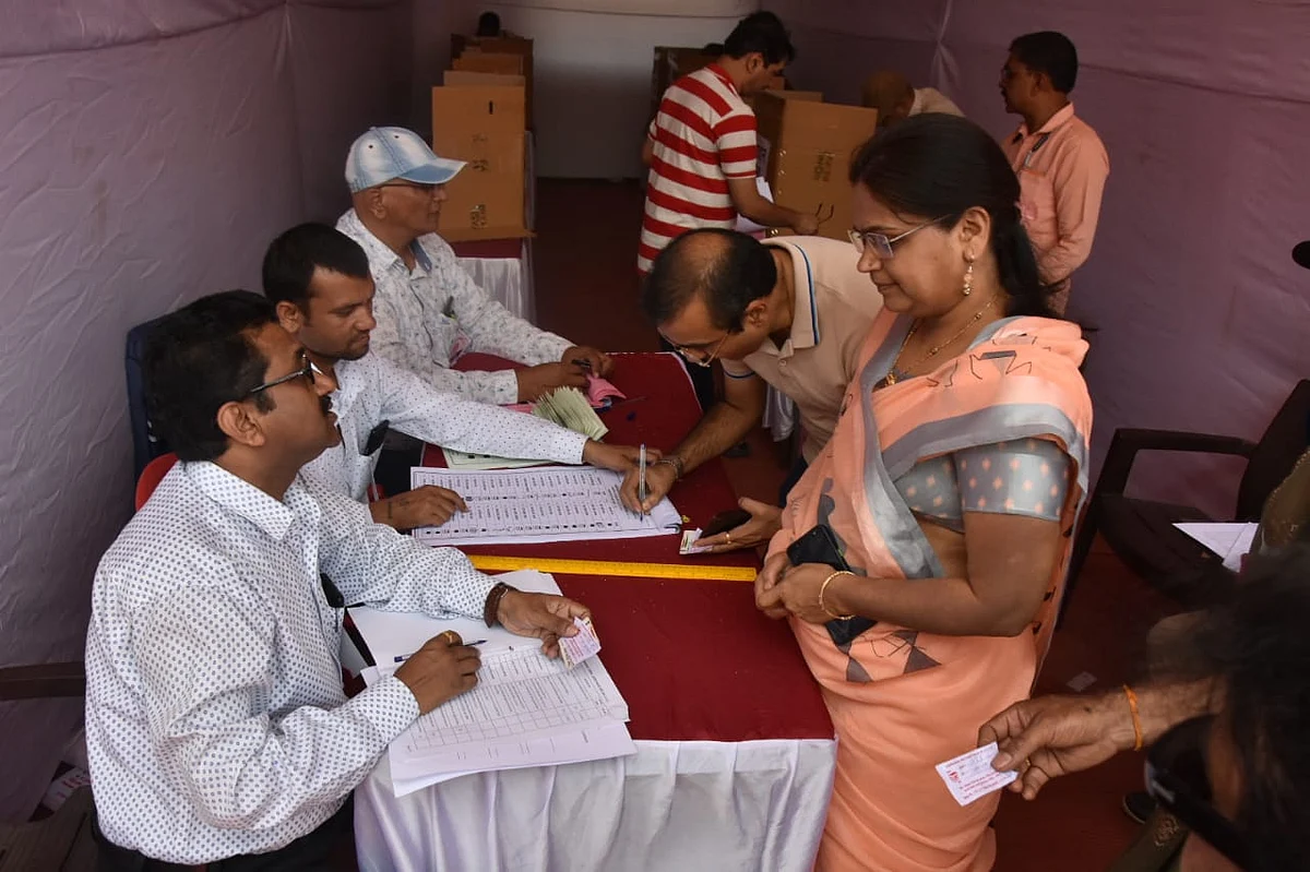 सावाना निवडणुकीसाठी कमालीचा उत्साह; पहिल्या तीन तासांत झाले 'इतके' मतदान