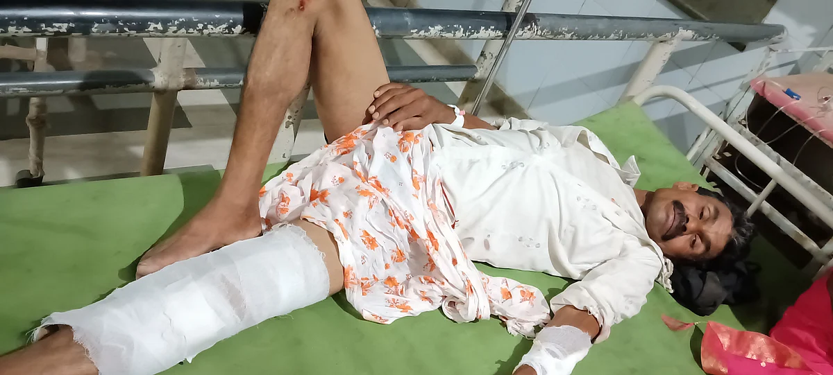 मध्यप्रदेश परिवहन महामंडळाची बस उलटली ; वाहक ठार , 15 जखमी पैकी तीन गंभीर