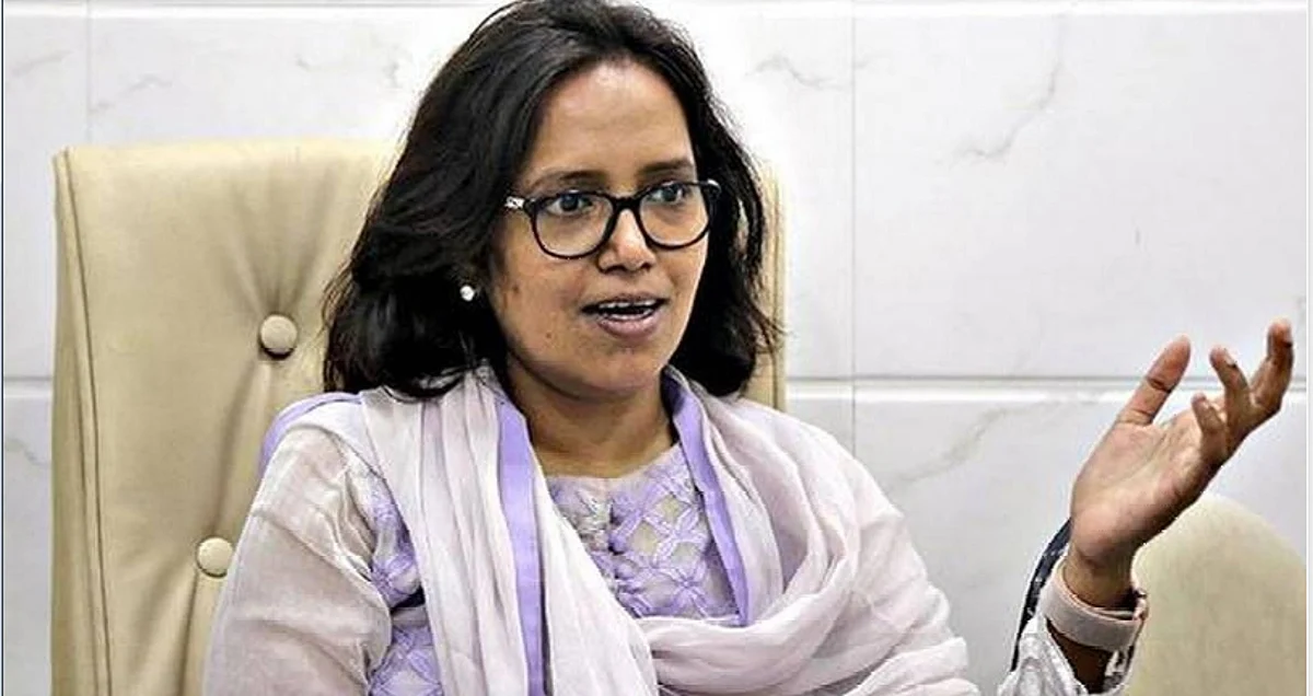 विद्यार्थ्यांच्या स्वागतासाठी शाळेच्या पहिल्या दिवशी 'प्रवेशोत्सव'