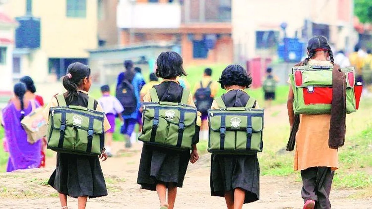 मनपा शाळा स्मार्ट करताय... पण शाळेत शिक्षकच नाही