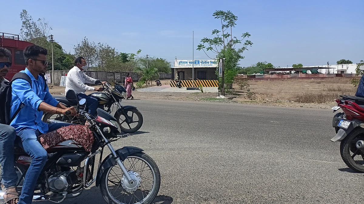 हरेगाव फाट्यावर अपघाताची मालिका सुरू