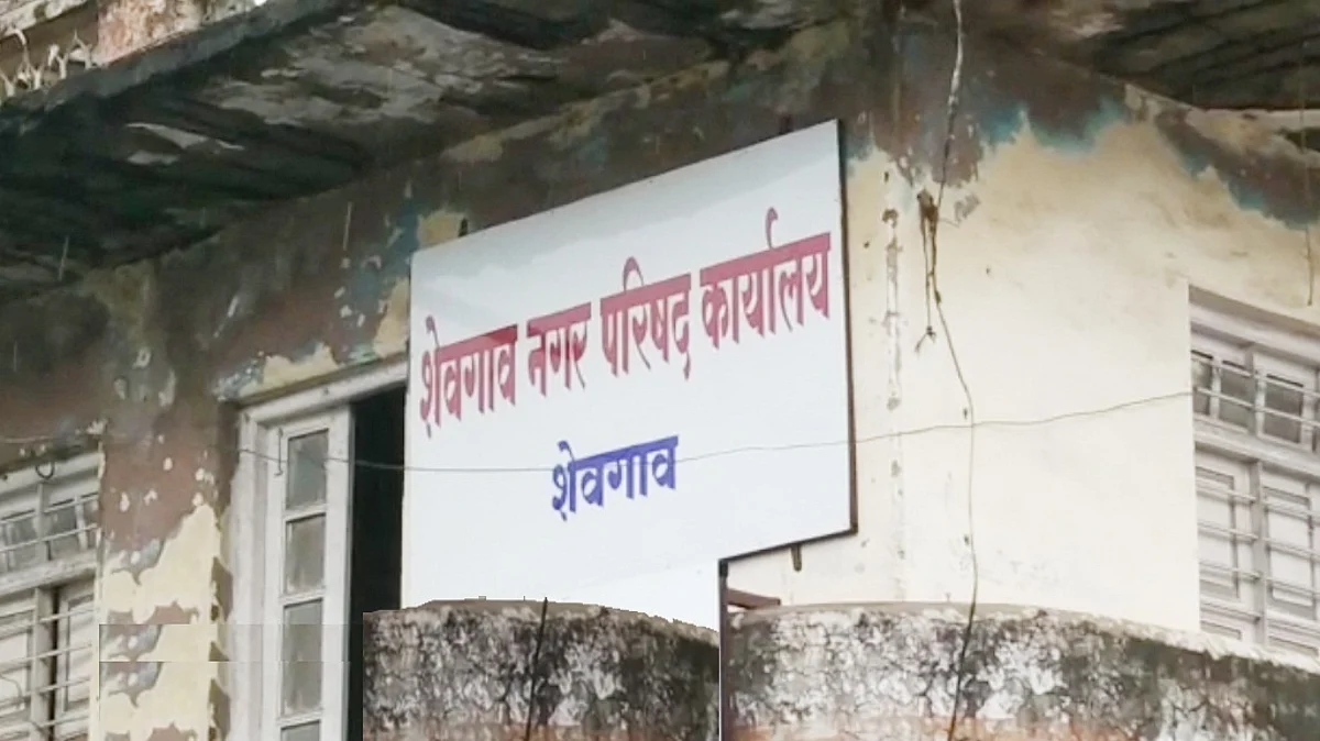 शेवगाव नगरपरिषदेसाठी मोठ्या पक्षांचा लागणार कस