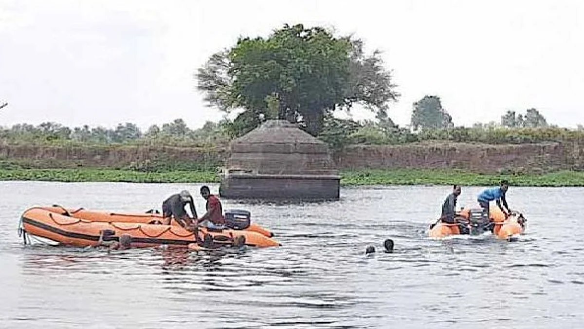 पूर परिस्थितीच्या खबरदारीचे प्रात्यक्षिक