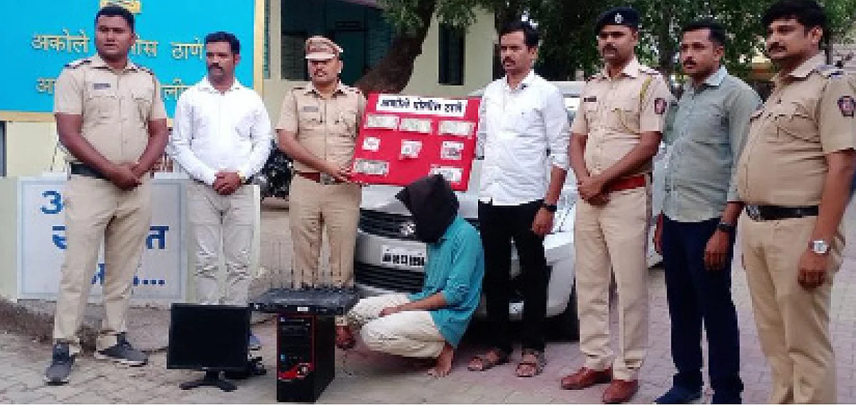वृद्धाची फसवणूक करणारा खंडणीखोर पोलिसांच्या जाळ्यात