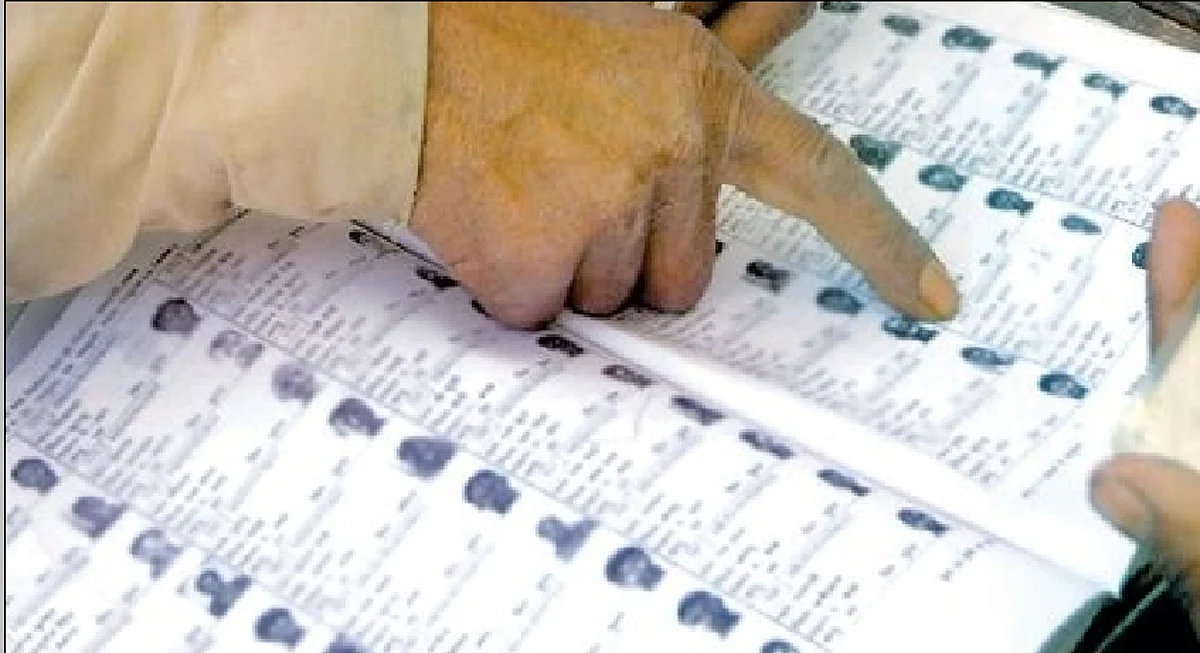मतदार यादी ऑनलाइन की ऑफलाईन; संभ्रम कायम