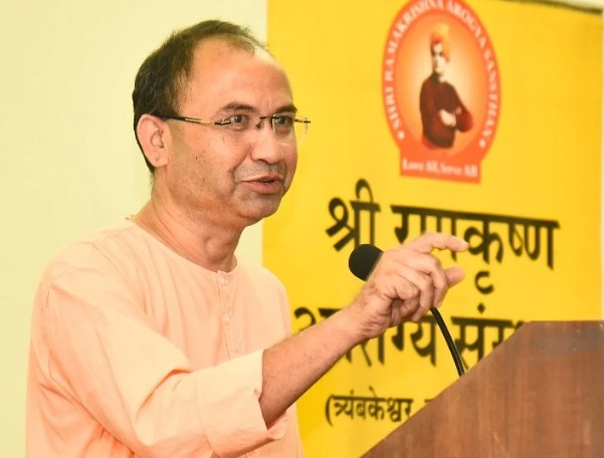 स्वामी श्रीकंठानंदांना ‘आऊटस्टँडींग सिटीझन अवार्ड’ जाहीर