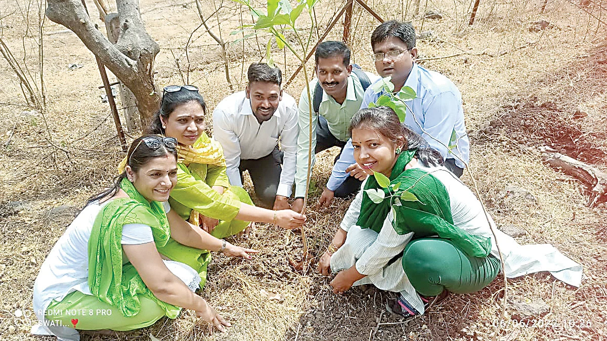 Save Soil : वृक्षारोपणासाठी शिवार वाचन हवे!