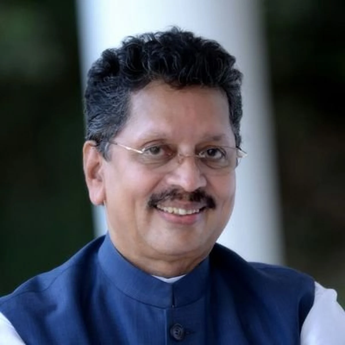 ठाकरे - फडणवीसांच्या फोनबाबत दीपक केसरकरांचा मोठा गौप्यस्फोट