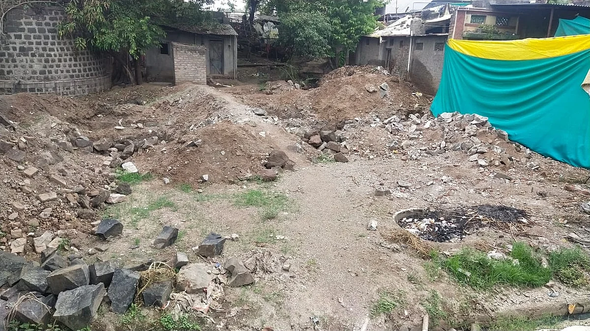 नाऊर ग्रामपंचायत कार्यालयाच्या नवीन इमारतीचे काम होणार कधी ?