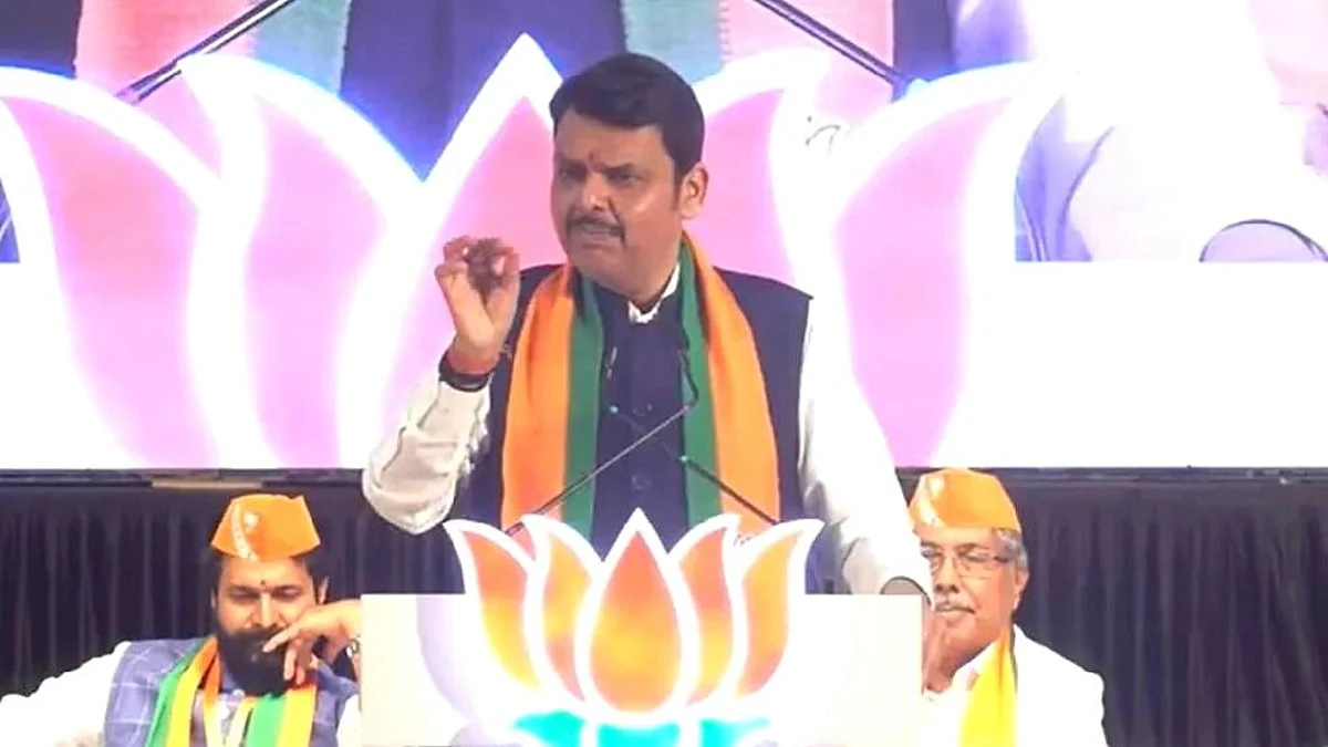 'मविआ' सरकारकडून अडीच वर्षात सूड उगवण्याचेच काम - फडणवीस
