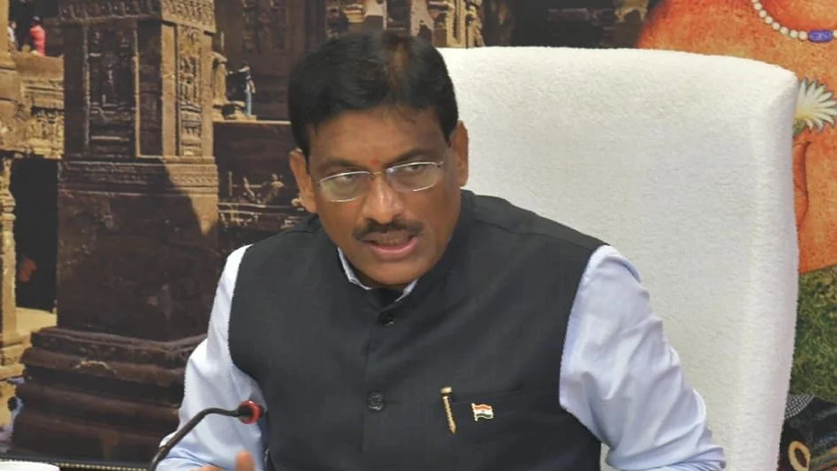 रोजगाराभिमुख व्यवसायांचा आराखड्यात समावेश करा-जिल्हाधिकारी सुनील चव्हाण