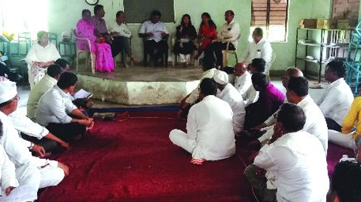 पाचेगावच्या विशेष ग्रामसभेत वाळू लिलावास ग्रामस्थांनी केला विरोध