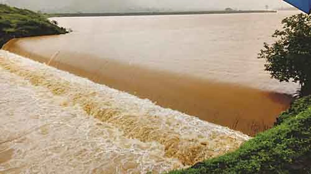केळझर धरण ओव्हर फ्लो; 38 गाव सुखावले
