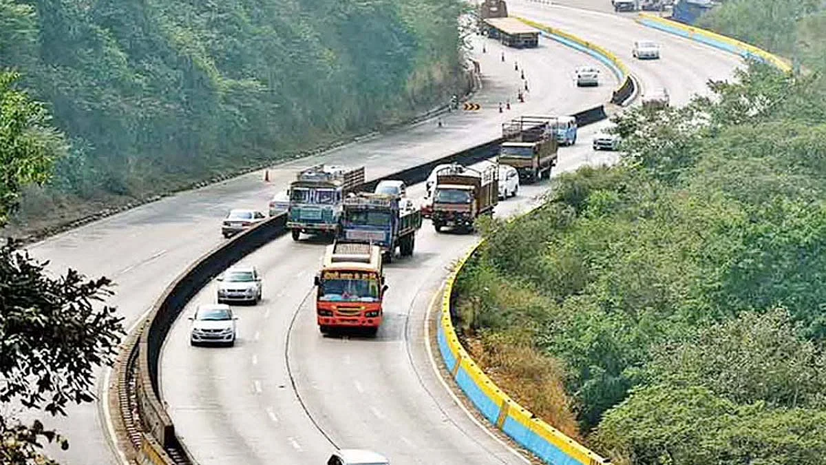 मुंबई-पुणे द्रुतगती मार्गावर आज दोन तासांचा ट्रॅफिक ब्लॉक, 'या' पर्यायी मार्गाने करा प्रवास