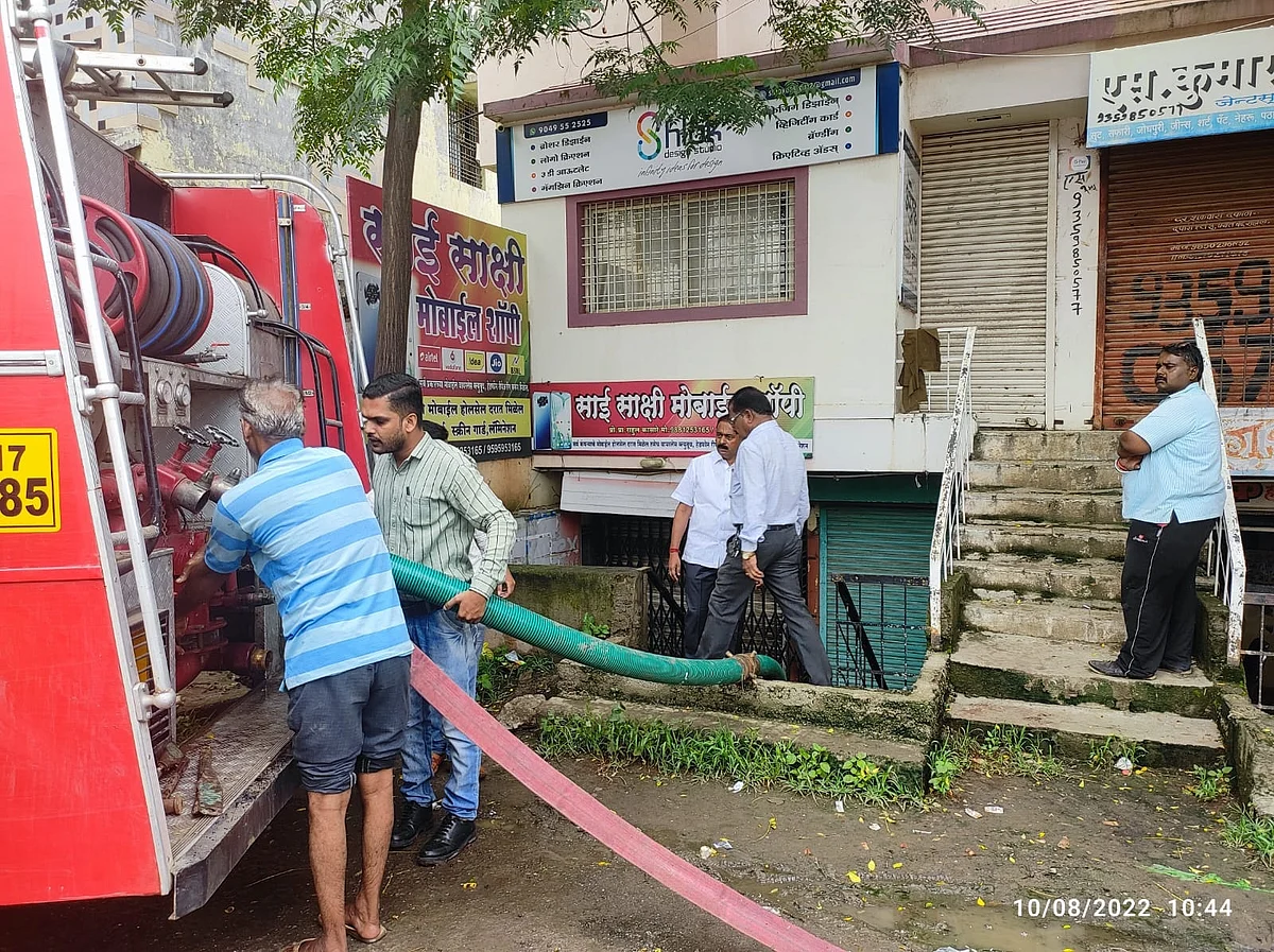 संजीवनी उद्योग समूहाची यंत्रणा धावली आपदग्रस्तांच्या मदतीला