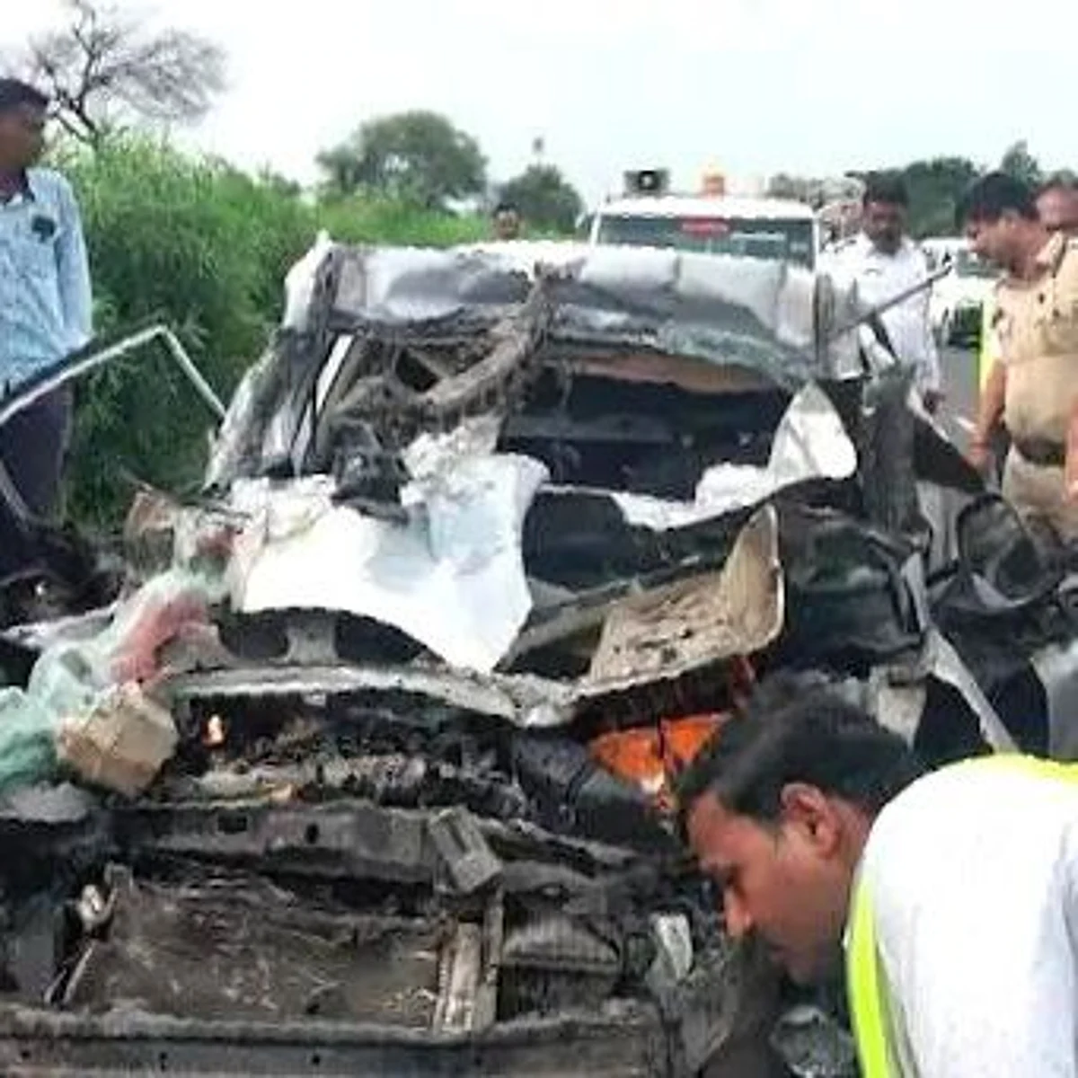 नाशिकच्या चव्हाण कुटुंबावर शोककळा; उपचारावेळी अपघातग्रस्त मुलीचाही मृत्यू