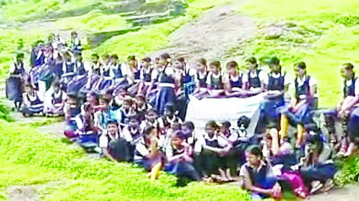 सुरगाणा तहसीलकडून हतगडवर उपक्रम