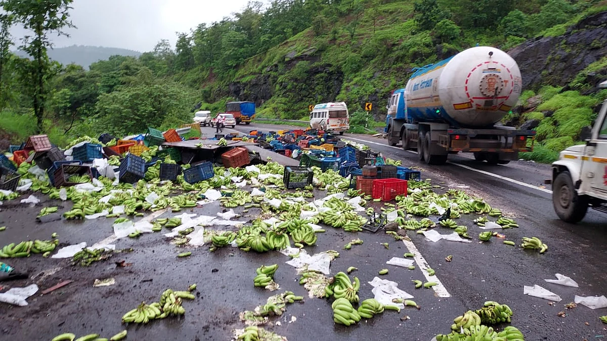 ट्रकची-आयशरला जोरदार धडक; एकाचा मृत्यू