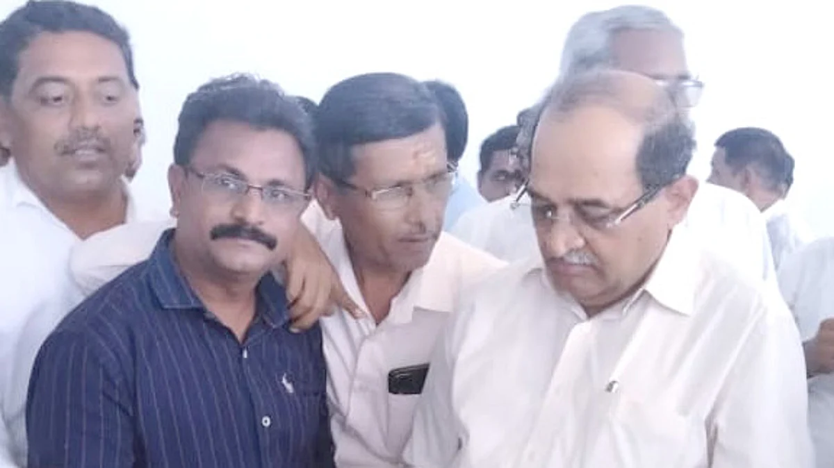 संगमनेर कॉटेज रुग्णालयाबाबत ना. विखे यांना निवेदन
