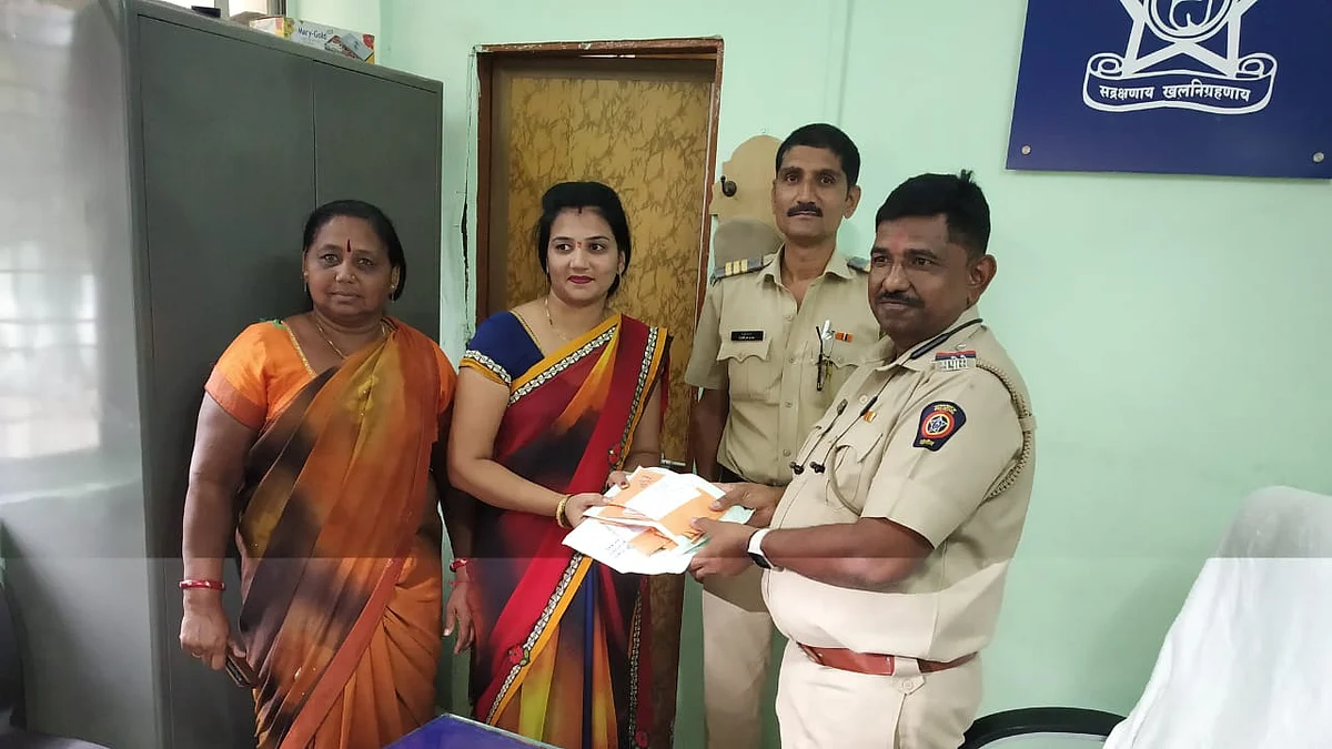 चोरीला गेलेला मुद्देमाल फिर्यादीला सुपूर्द