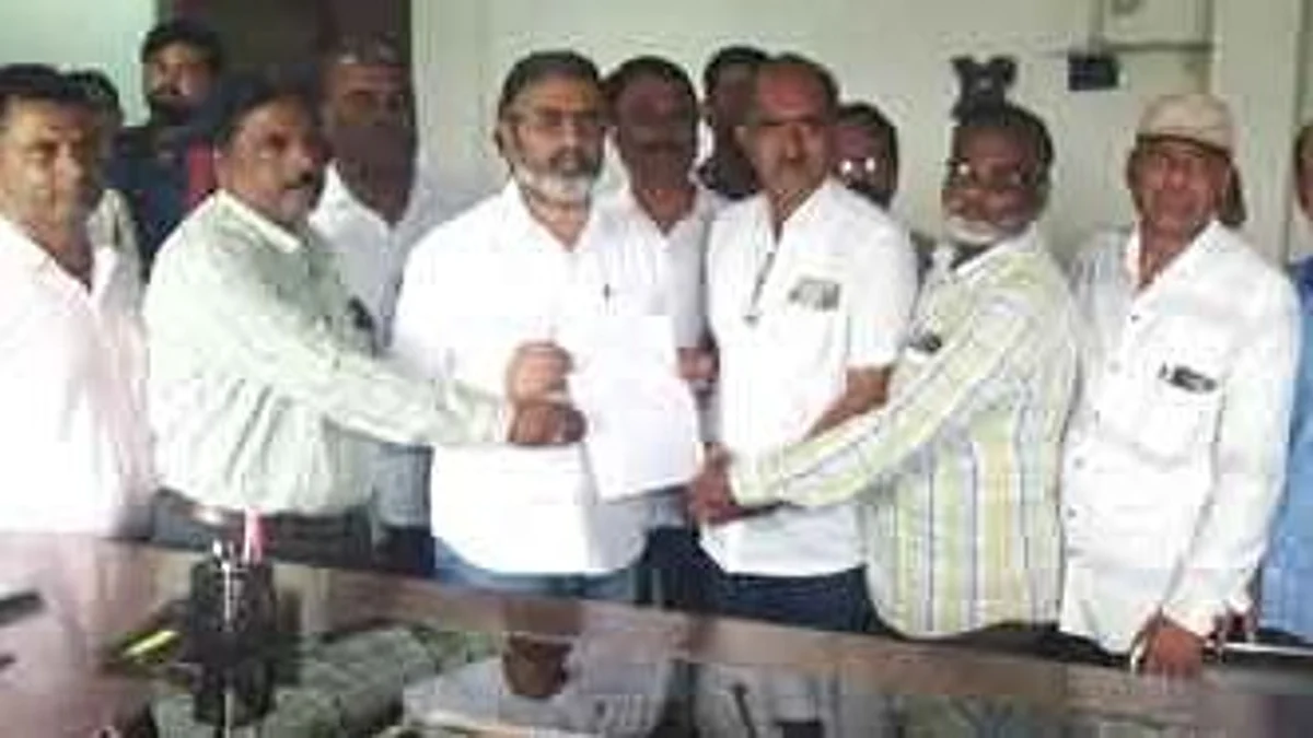 अशैक्षणिक कामांना शिक्षकांचा विरोध; आ.डॉ. आहेर यांना निवेदन
