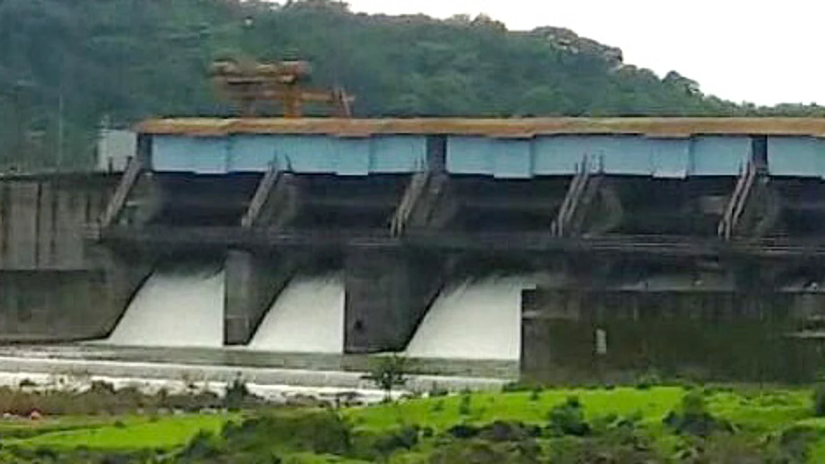 घाटघर जलविद्युत उदंचन प्रकल्पाचे जनरेटरसह पोलांची चोरी