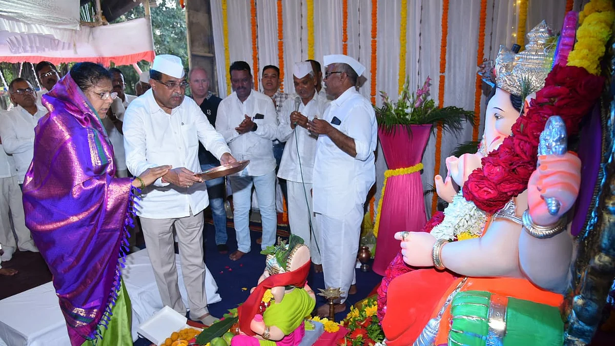 जनतेच्या मनातील सरकारला गणरायाचे आशीर्वाद मिळतील - विखे