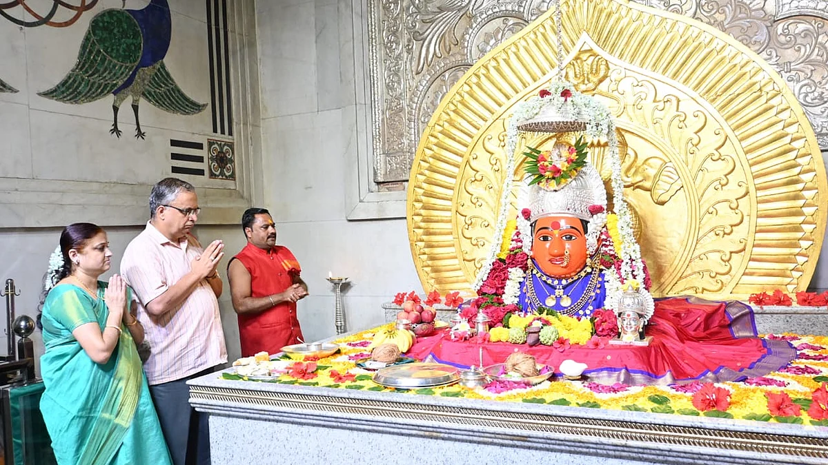 मोहटादेवी देवस्थानच्या अध्यक्षपदी न्या. गोसावी