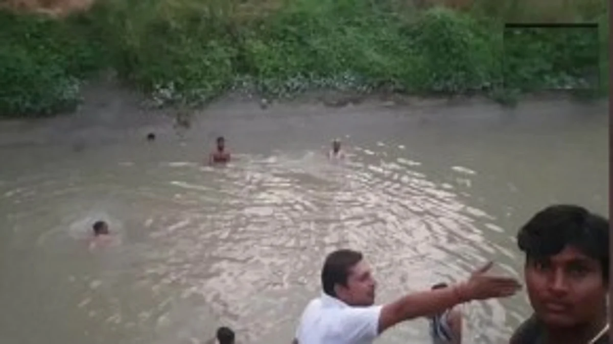 गणेश विसर्जनाला गालबोट; वेगवेगळ्या घटनांमध्ये १५ जणांचा मृत्यू