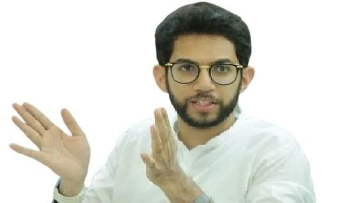 गणेशोत्सवाच्या आडून राजकारण - आदित्य ठाकरे यांची भाजपवर टीका