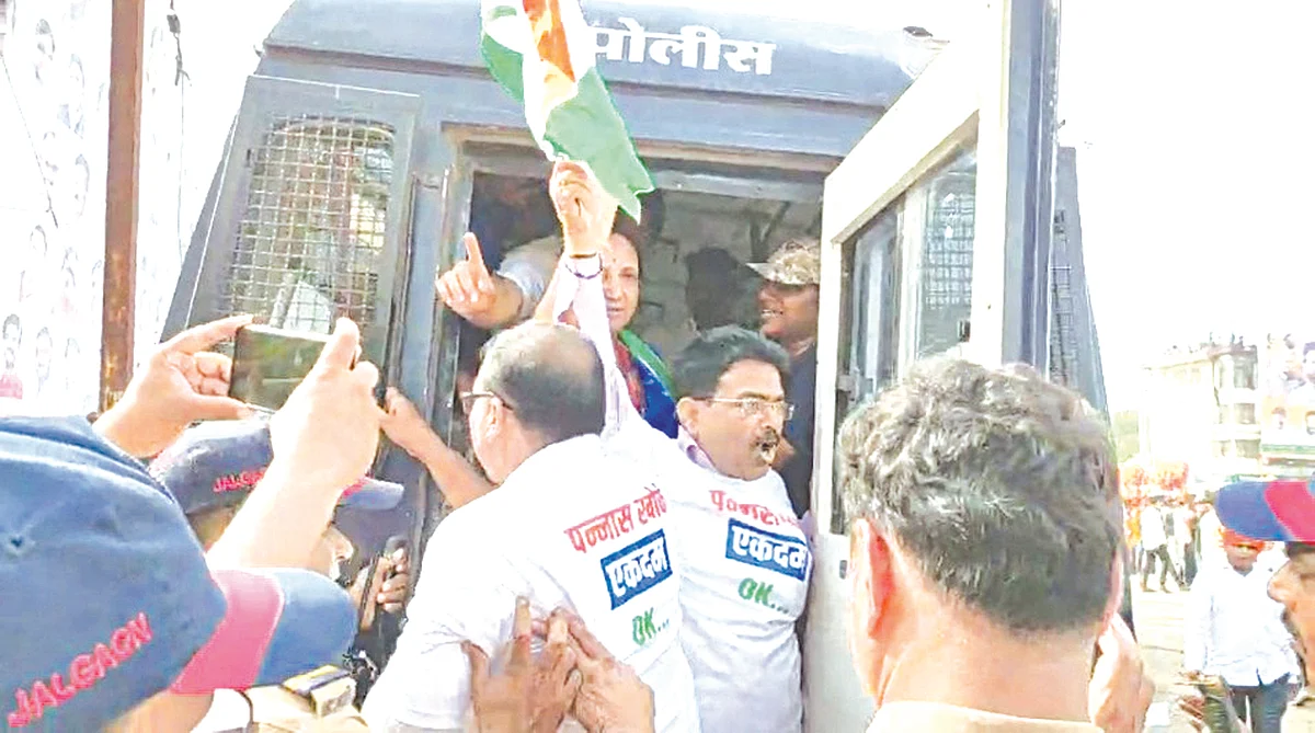मुख्यमंत्र्यांविरोधात राष्ट्रवादी काँग्रेसचे आंदोलन