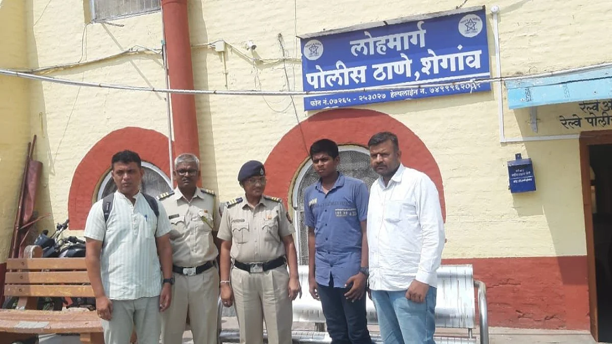 मोबाईल पाहू नको म्हटल्याने मुलाने सोडले घर